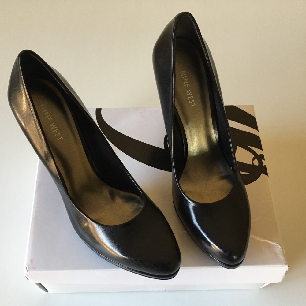 Nine West Nuncio Black Leather pumps